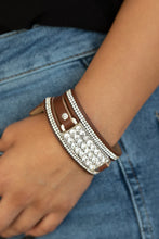 Load image into Gallery viewer, Shockingly Sparkly - Brown
