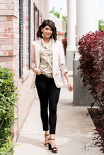 Load image into Gallery viewer, Regal Zi collection