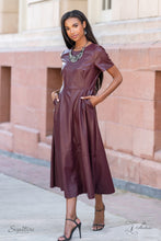 Load image into Gallery viewer, The Tanisha 2021 Zi Collection necklace