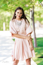 Load image into Gallery viewer, The Bea 2021 Zi Collection necklace