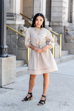 Load image into Gallery viewer, The Amber 2021 Zi Collection necklace