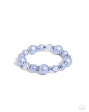Load image into Gallery viewer, Pearl Protagonist - Blue bracelet