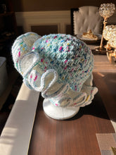Load image into Gallery viewer, Crochet Bucket Hats
