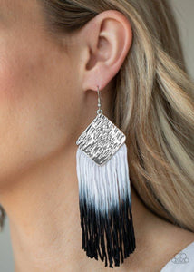 Dip The Scales black earring