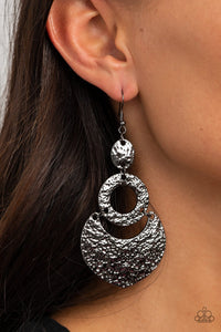 Shimmer Suite black earring