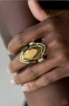 Load image into Gallery viewer, leading luster Brass Ring
