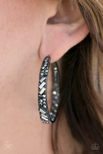 Load image into Gallery viewer, GLITZY By Association - Black earring
