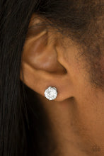 Load image into Gallery viewer, Just In TIMELESS - White earring
