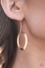 Load image into Gallery viewer, A Golden Spell blockbuster necklace
