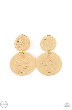 Load image into Gallery viewer, Relic Ripple Gold Clip On Earring
