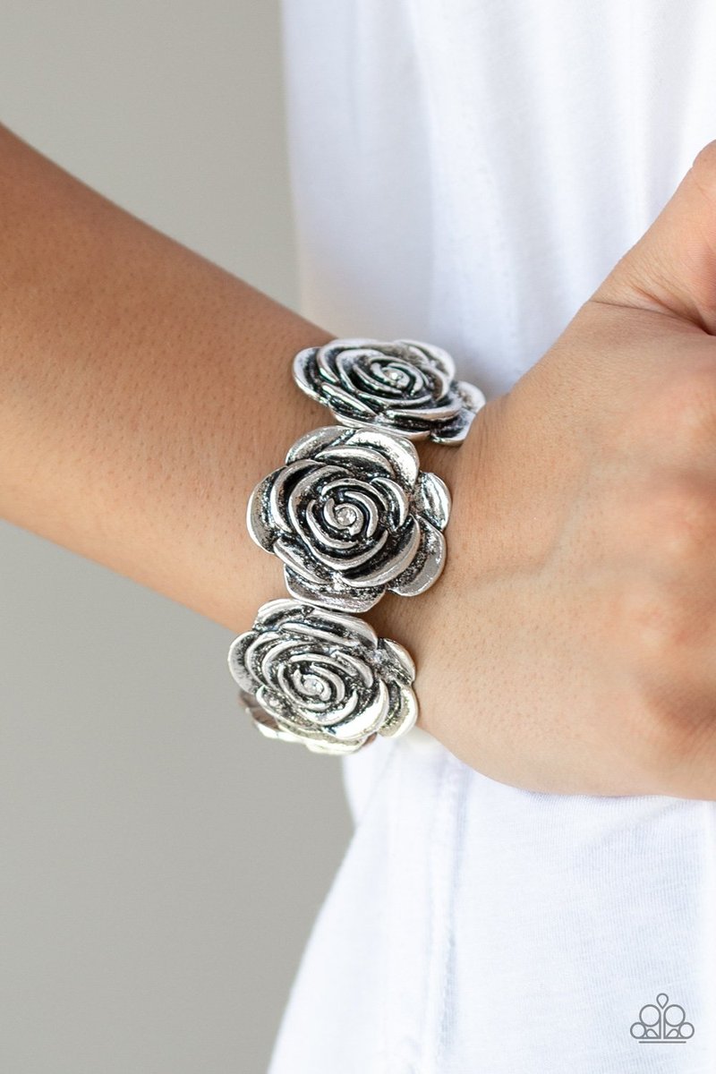 Floral Flamboyancy White bracelet