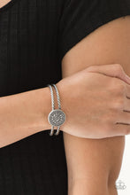 Load image into Gallery viewer, Definitely Dazzling - Silver bracelet
