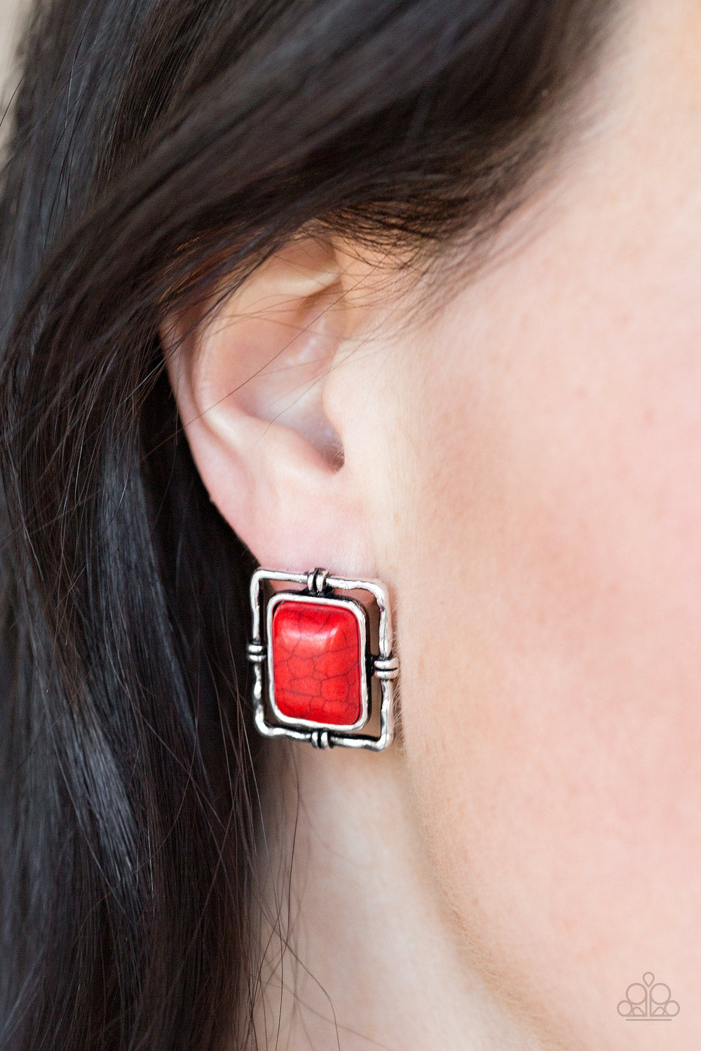 Center STAGECOACH red earring