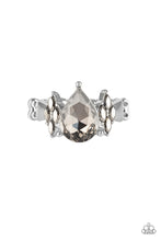 Load image into Gallery viewer, Yas Queen - Silver ring
