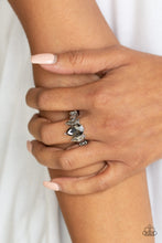 Load image into Gallery viewer, Yas Queen - Silver ring
