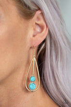 Load image into Gallery viewer, Natural Nova - Gold earring
