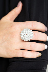 Bloomin Bloomer White ring