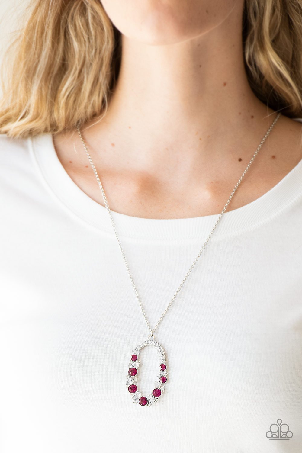 Spotlight Social Pink necklace