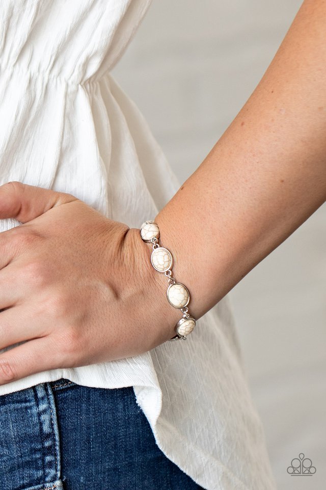 Nice Stonework white bracelet