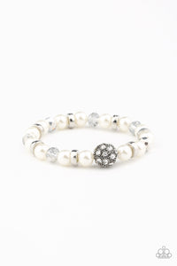 Twinkling Timelessness - White bracelet