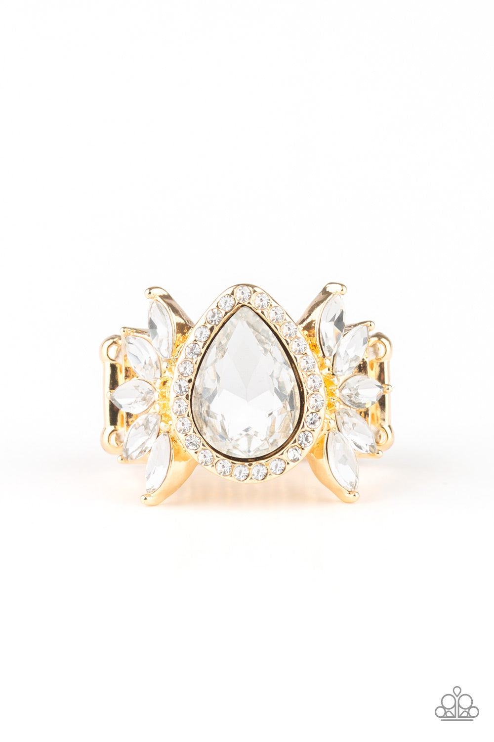 Regal Regalia- Gold ring