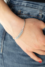 Load image into Gallery viewer, Twinkling Twist - White Bracelet
