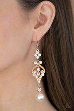 Load image into Gallery viewer, Elegantly Extravagant - Gold Earring
