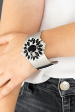 Load image into Gallery viewer, The Fashionmonger - Black Bracelet
