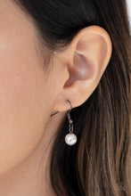 Load image into Gallery viewer, Knockout Queen - Black Necklace
