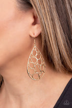 Load image into Gallery viewer, Reshaped Radiance - Gold Necklace
