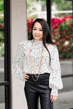 Load image into Gallery viewer, Commanding Zi collection
