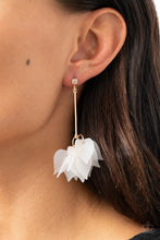 Load image into Gallery viewer, Suspended In Time - Gold earring
