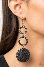Load image into Gallery viewer, Blooming Baubles - Black earring
