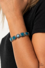 Load image into Gallery viewer, Vividly Vintage - Blue bracelet
