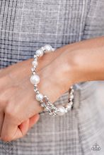Load image into Gallery viewer, Fiercely 5th Avenue - Complete Trend Blend fashion fix set
