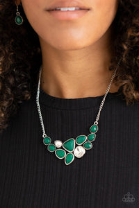 Breaktaking brillance green necklace