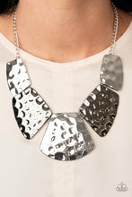 Load image into Gallery viewer, HAUTE Plates - Silver necklace

