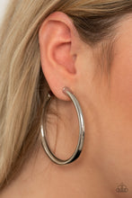 Load image into Gallery viewer, Curve Ball - Silver earring
