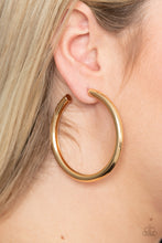 Load image into Gallery viewer, Curve Ball - Gold earring
