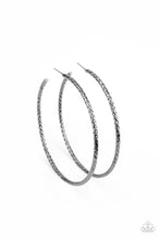 Load image into Gallery viewer, Pump Up The Volume - Black earring
