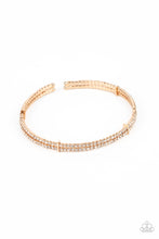 Load image into Gallery viewer, Standout Opulence - Gold bracelet
