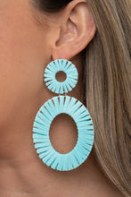 Load image into Gallery viewer, Foxy Flamenco - Blue earring
