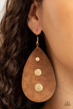 Load image into Gallery viewer, Rustic Torrent - Gold earring

