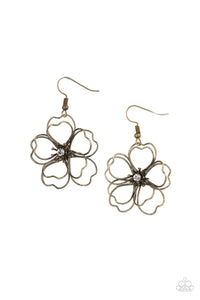 Petal Power - Brass earring
