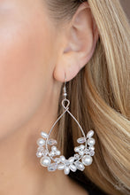 Load image into Gallery viewer, Marina Banquet - White earring
