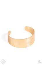 Load image into Gallery viewer, Coolly Curved - Gold bracelet
