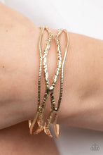 Load image into Gallery viewer, A Narrow ESCAPADE - Gold bracelet
