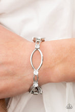 Load image into Gallery viewer, Glimpses of Malibu - Complete Trend Blend fashion fix set
