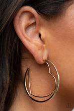Load image into Gallery viewer, Love Goes Around - Gold earring
