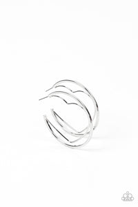 Love Goes Around - Silver earring